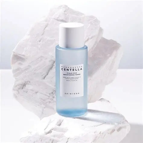SKIN1004 Tónico Iluminador Hyalu-Cica 210ml