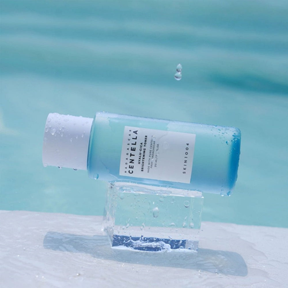 SKIN1004 Hyalu-Cica Brightening Toner 210ml